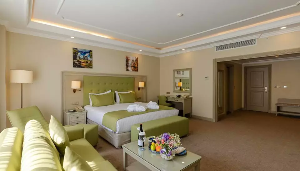 هتل دیوان سوییتس باتومی